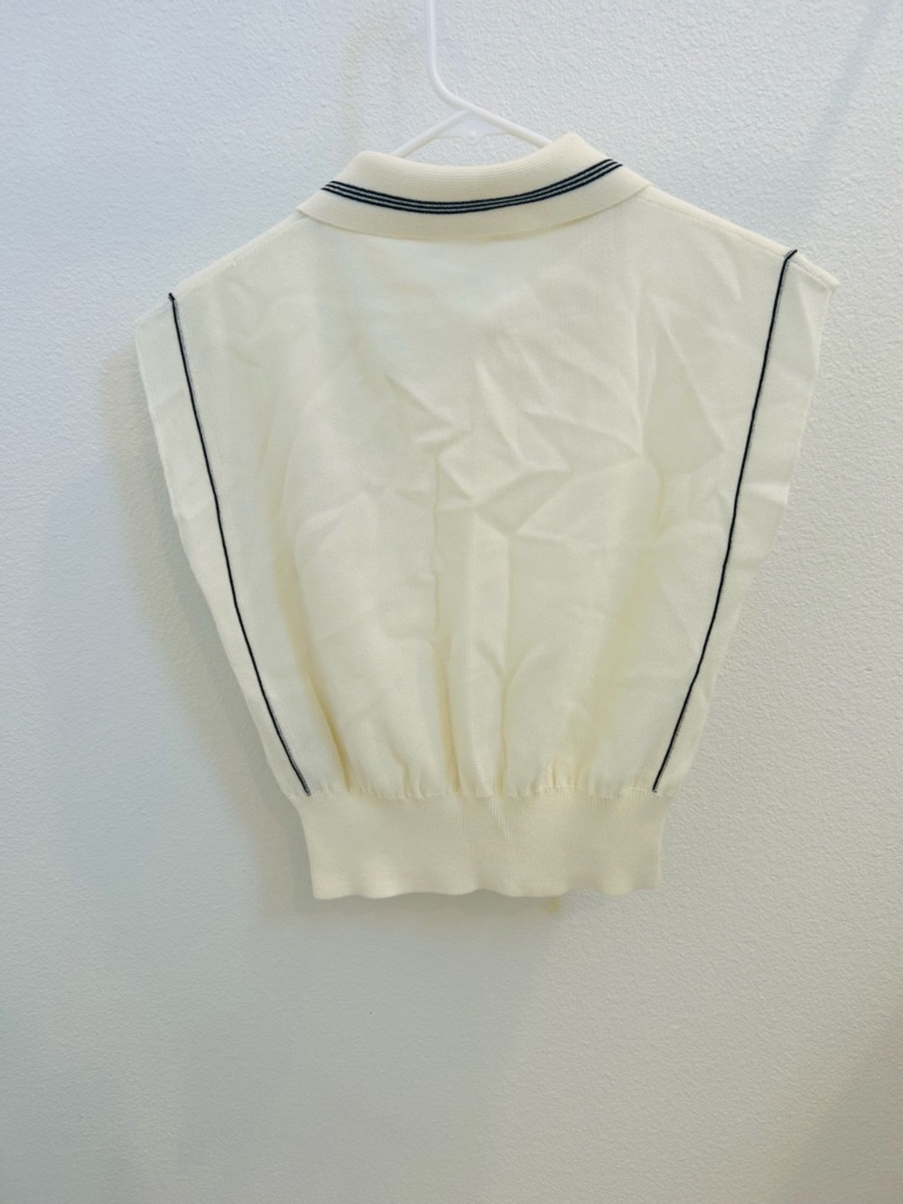 Goelia Polo Knit tank Top - Picture 3 of 5
